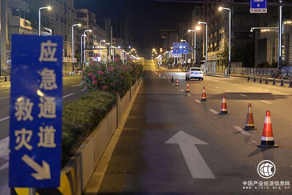 九寨溝地震｜四川省人民醫(yī)院已備好病員床位，準備好心理干預(yù)