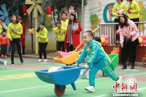 二孩時代幼師需求激增 大學生入職幼教比例5年連增