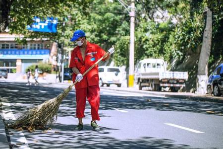 “以克論凈”標(biāo)準(zhǔn)走上北京街頭 1500條街道隨機(jī)抽查