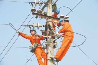 國務院部署提前一年完成農村電網改造升級