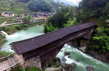 “最長木拱廊橋”毀于一旦，文物保護沒有后悔藥