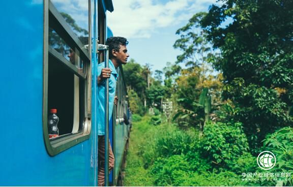 天巡skyscanner: 新年火車駛向浪漫旅程，你想體驗的精彩都在路上