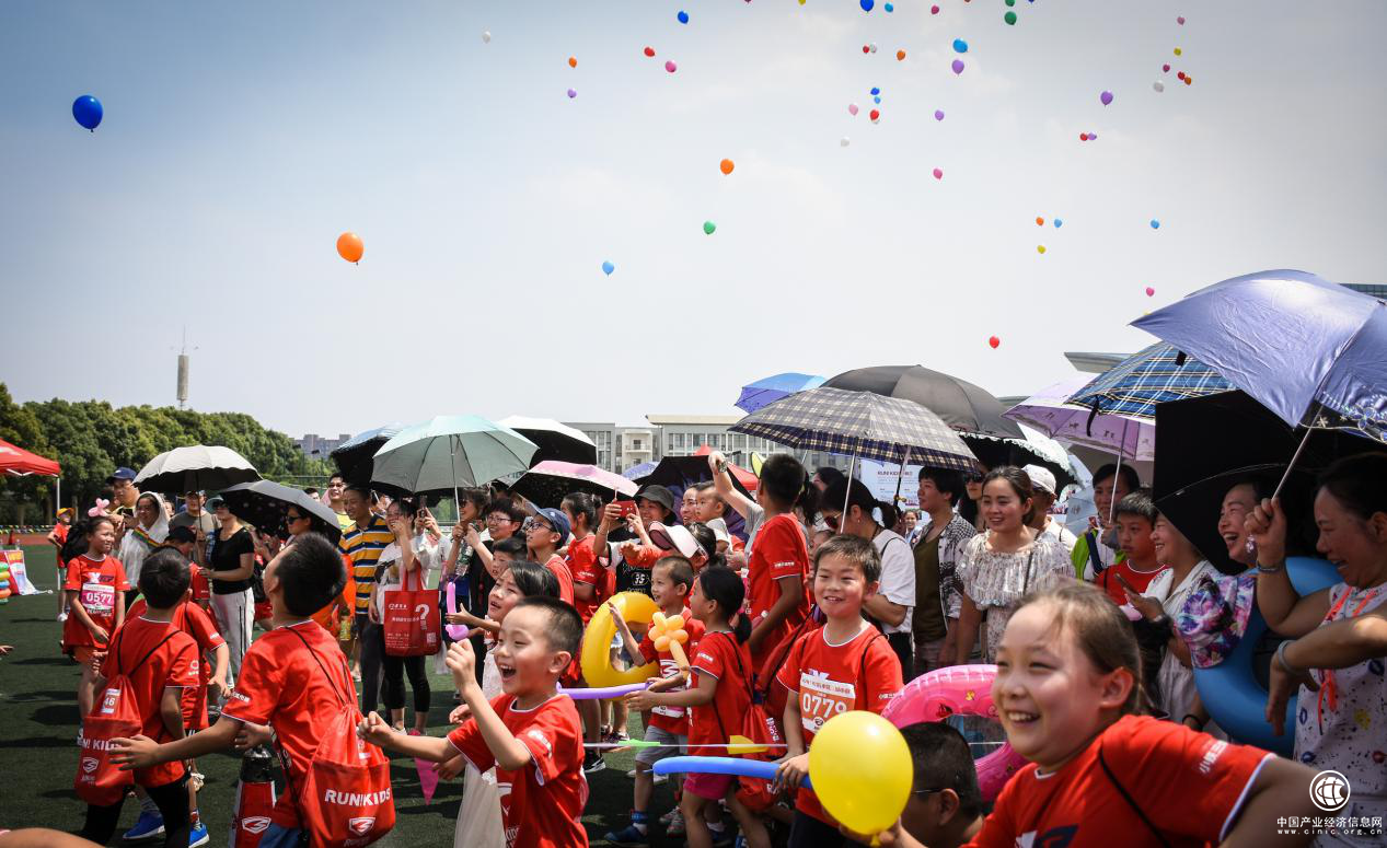 2018RUN! KIDS小鐵三城市賽南昌站父親節(jié)“有愛”開賽