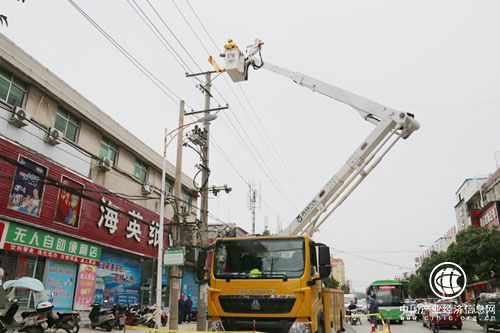 國網(wǎng)南召供電公司：高溫“烤驗”全員奮戰(zhàn)力保供電安全