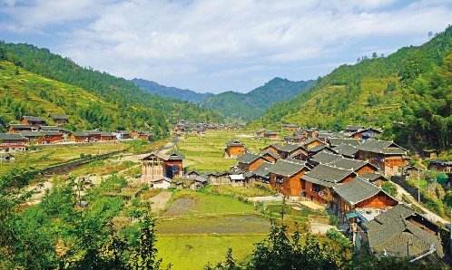 “二路三區(qū)”旅游扶貧推介活動在河北張家口舉行