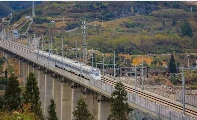 鐵路新規(guī)明確列車有權(quán)拒絕“買短乘長”旅客繼續(xù)乘車：防止嚴(yán)重超員