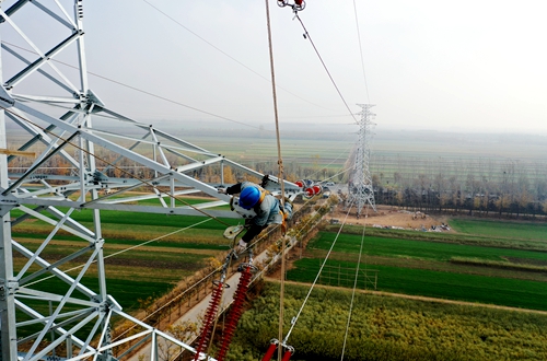 郯城供電：線路遷改護(hù)航招商項(xiàng)目建設(shè)