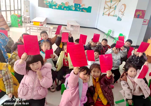 郯城縣花園鎮(zhèn)中心幼兒園召開防一氧化碳中毒家長會