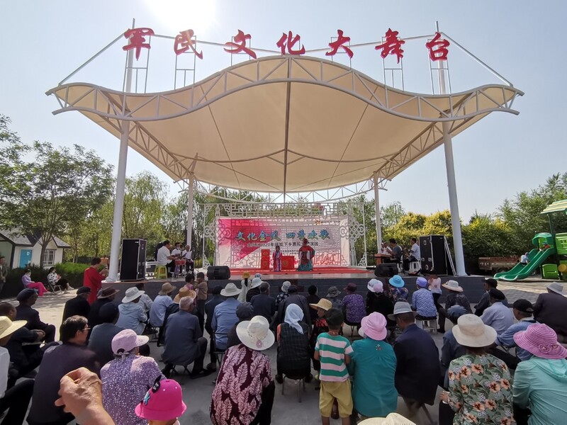 銀川市鳳城實驗秦腔劇團“雙服務”：百姓喜歡啥，心里有本明白賬