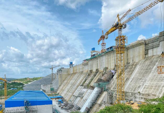 央企承建的尼日利亞最大水電站首臺(tái)機(jī)組正式發(fā)電