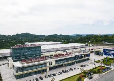 四川首個縣域綜合性物流園區(qū)——渠縣智慧公路物流港開園