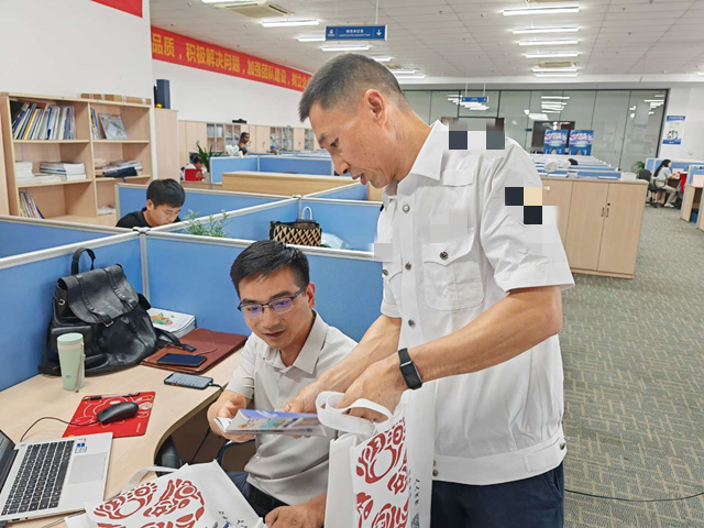 浙江義烏：多管齊下 吹動夏日“法治風(fēng)”